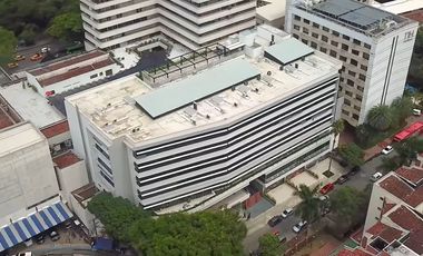 VENTA OFICINA EN CALI ARRENDADA HACE 15 AÑOS