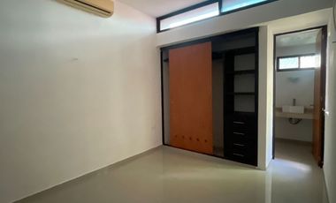 VILLA TIPO TOWN HOUSE DENTRO DE  PRIVADA,  EN VENTA, CON EXCELENTE UBICACIÓN.