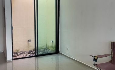 VILLA TIPO TOWN HOUSE DENTRO DE  PRIVADA,  EN VENTA, CON EXCELENTE UBICACIÓN.