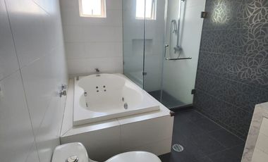Casa renta puerta del sol Metepec