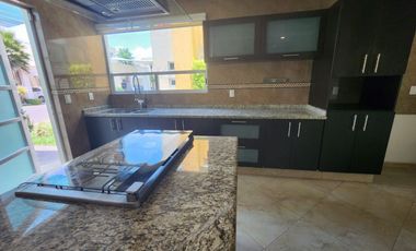 Casa renta puerta del sol Metepec