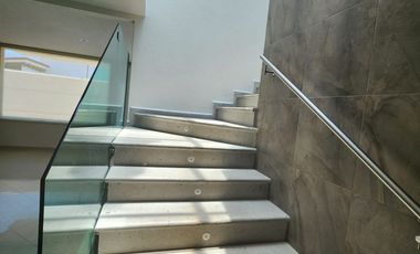 Casa renta puerta del sol Metepec