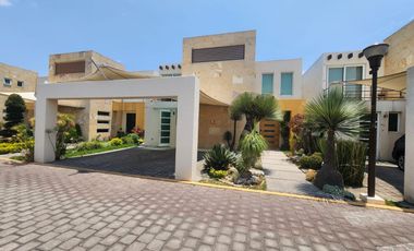 Casa renta puerta del sol Metepec