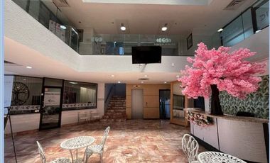 SE RENTAN OFICINAS EN EL EDIFICIO MAYAB