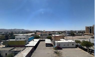 SE RENTAN OFICINAS EN EL EDIFICIO MAYAB