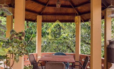 SE VENDE LUJOSA CASA CAMPESTRE EN CERRITOS PEREIRA