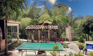 SE VENDE LUJOSA CASA CAMPESTRE EN CERRITOS PEREIRA