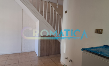 Arriendo Casa 2d Y 1b, Bosques De Santa Clara