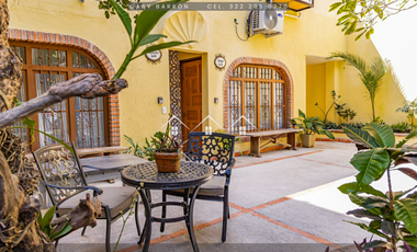 Encanto Mexicano con Alberca y Suites en la Zona Romántica