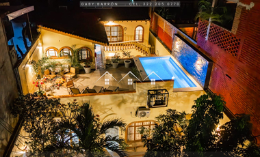 Encanto Mexicano con Alberca y Suites en la Zona Romántica