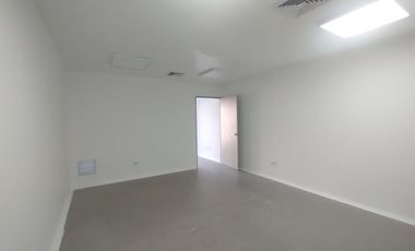 Oficina en arriendo en Alto Prado.