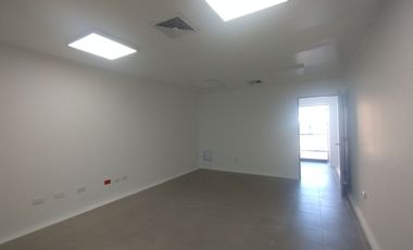 Oficina en arriendo en Alto Prado.