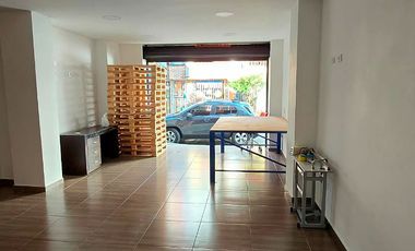 48000 Local independiente en arriendo en el sector Prados, Sabaneta