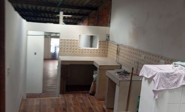 Vendo casa sector avenida del Rio cerca a turin