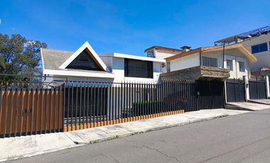Arriendo Bonita y Cómoda Casa Urbanización Los Nevados
