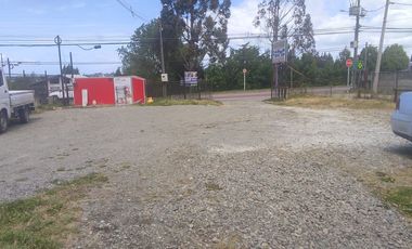 Casa y terreno amplio, camino al aeropuerto