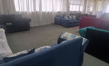 Casa y terreno amplio, camino al aeropuerto