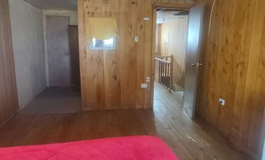 Casa y terreno amplio, camino al aeropuerto