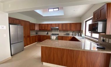 CASA EN RENTA AJIJIC EN COTO $31,500 3 RECAMARAS