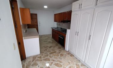 VENDO APARTAMENRO EN LAURELES