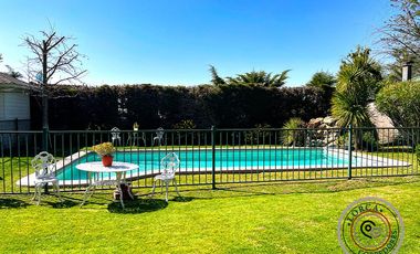 Casa con piscina Lomas de Lo Aguirre Santiago
