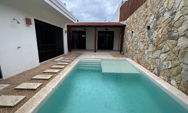 CASA REMODELADA EN BARRIO LA ERMITA