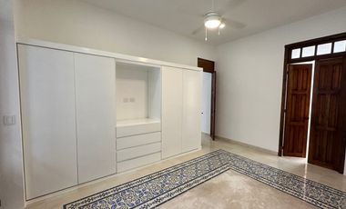 CASA REMODELADA EN BARRIO LA ERMITA