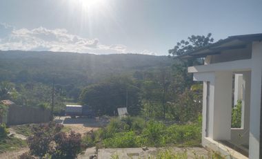 Casa moderna en la naturaleza