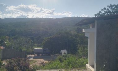 Casa moderna en la naturaleza