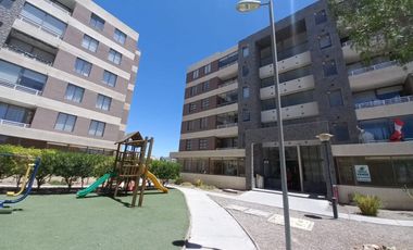 CATALI PROPIEDADES ARRIENDA DEPARTAMENTO EN CONDOMINIO.
