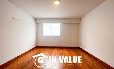 DÚPLEX EN CHACARILLA SAN BORJA /  4 DORM / TERRAZA