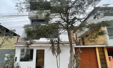 VENDO CASA MUY BIEN UBICADA DE 7 DORMITORIOS