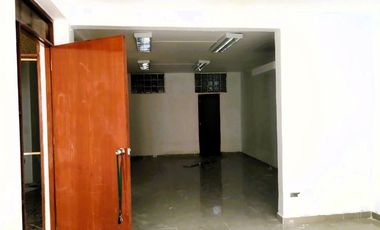 Edificio En Venta 3 Pisos Altura Ministerio De La Marina