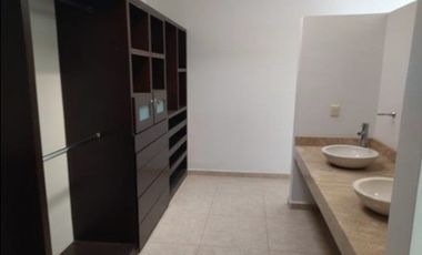 VENTA DE CASA EN LOS LAGOS, SAN LUIS POTOSÍ