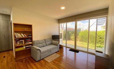 CASA EN VENTA EN UNA SOLA PLANTA EN TUMBACO