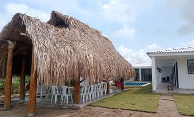 Se vende hermosa casa campestre en Sabanagrande , Atlántico