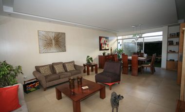 🏡 SE VENDE CASA EN TUMBACO, SEGURIDAD 24/7 Y EXCELENTE UBICACIÓN 🔑