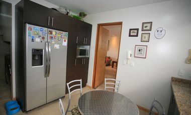 🏡 SE VENDE CASA EN TUMBACO, SEGURIDAD 24/7 Y EXCELENTE UBICACIÓN 🔑