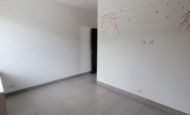 En alquiler lujosa y moderna casa Sector La Moderna, El Tornero, Samborondon