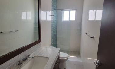 En alquiler lujosa y moderna casa Sector La Moderna, El Tornero, Samborondon