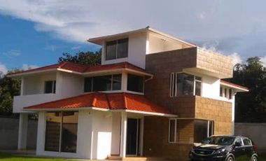 🏡 Casa Independiente en Renta – Puembo