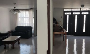 VENDO CASA EN SANTA MONICA MEDELLIN