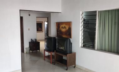 VENDO CASA EN SANTA MONICA MEDELLIN