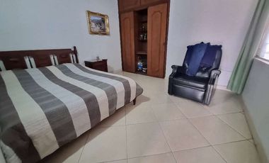 VENDO CASA EN SANTA MONICA MEDELLIN