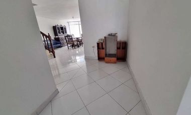 VENDO CASA EN SANTA MONICA MEDELLIN