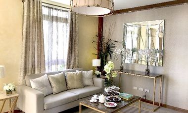 Brand New House and lot for sale in Silang few minutes away from Tagaytay in a Golf Community