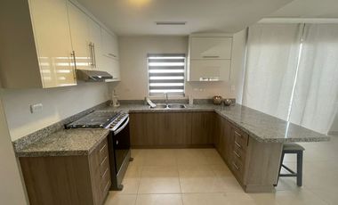 PRECIOSA CASA AMUEBLADA EN CORSICA RESIDENCIAL
