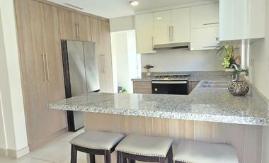 PRECIOSA CASA AMUEBLADA EN CORSICA RESIDENCIAL