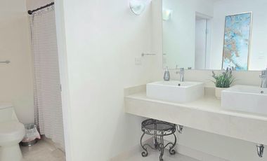 PRECIOSA CASA AMUEBLADA EN CORSICA RESIDENCIAL