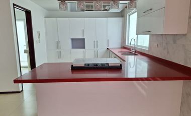 Casa en Renta en Lomas de Angelópolis II, cerca de Sonata